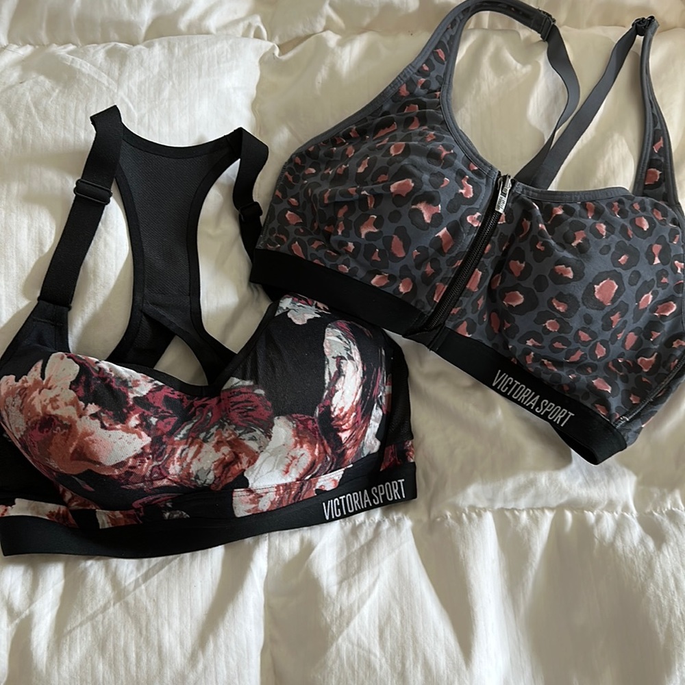 2 Victoria secret sports bras